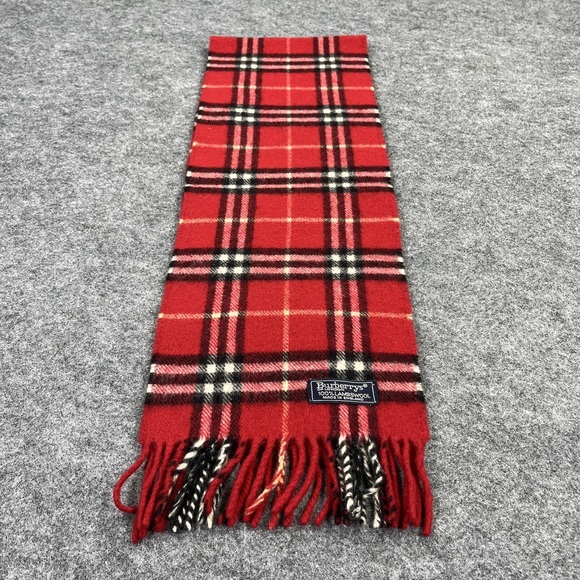 Burberry lamb wool scarf - Picture 2 of 5